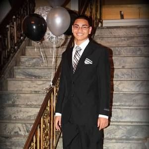 Meet your Posher, Carlos